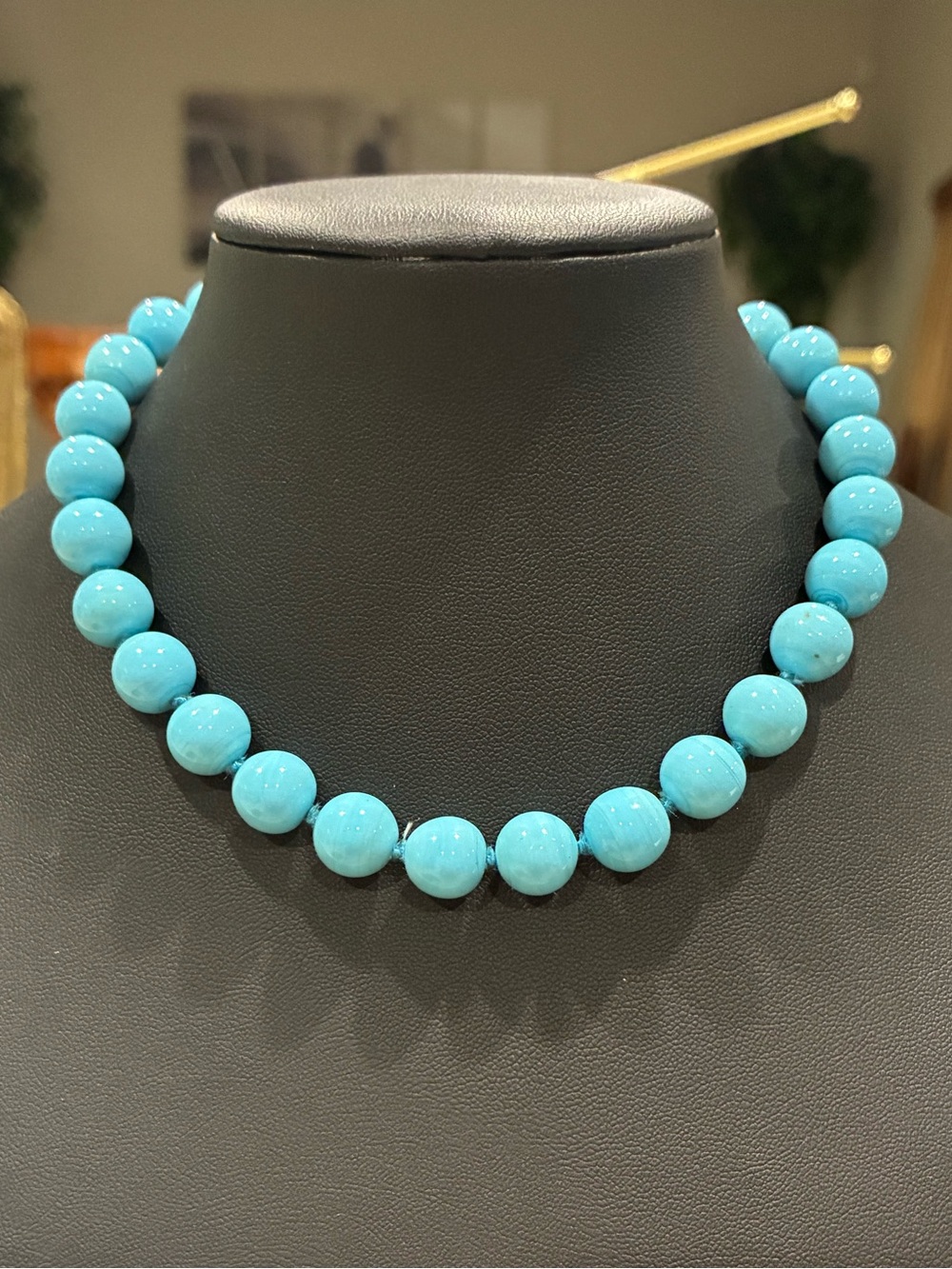 Vintage Mid Century Turquoise Glass Beaded Necklace